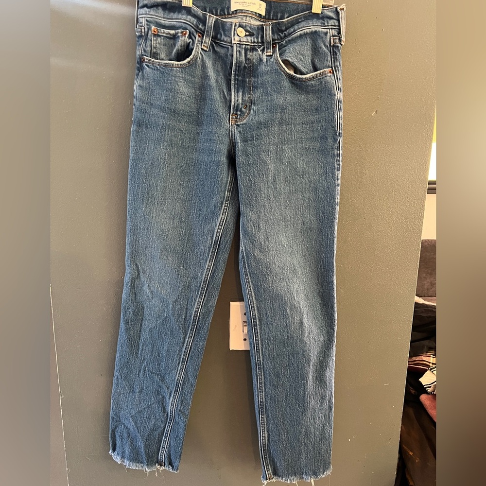 Abercrombie & Fitch 90s Straight Mid Rise Jeans